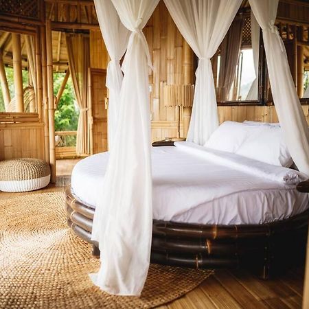 The Nude House Villa Selat Exterior foto