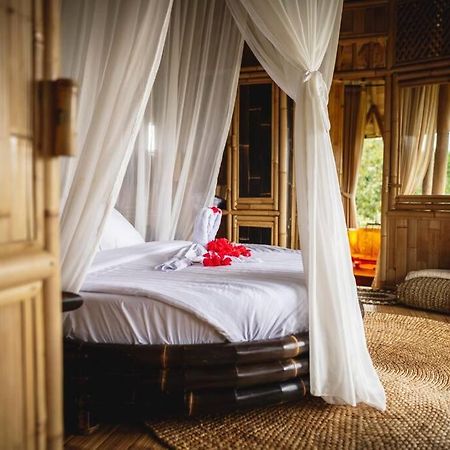 The Nude House Villa Selat Exterior foto