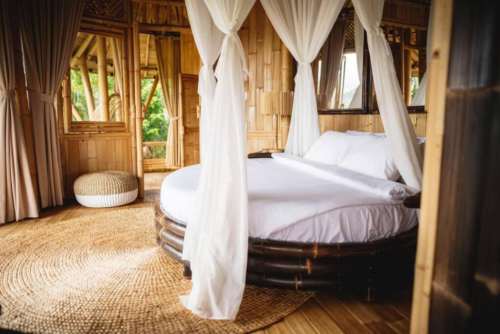 The Nude House Villa Selat Exterior foto
